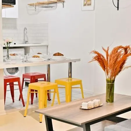 Proche Canal Saint Martin Apartment Paris