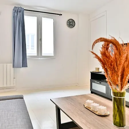 Apartment Proche Canal Saint Martin *