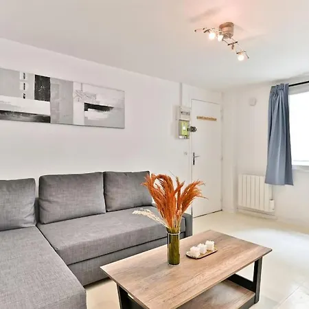 Proche Canal Saint Martin Apartment *